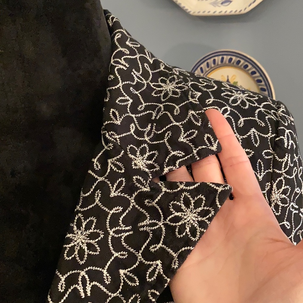Embroidered Suit Jacket - Picture 5 of 5